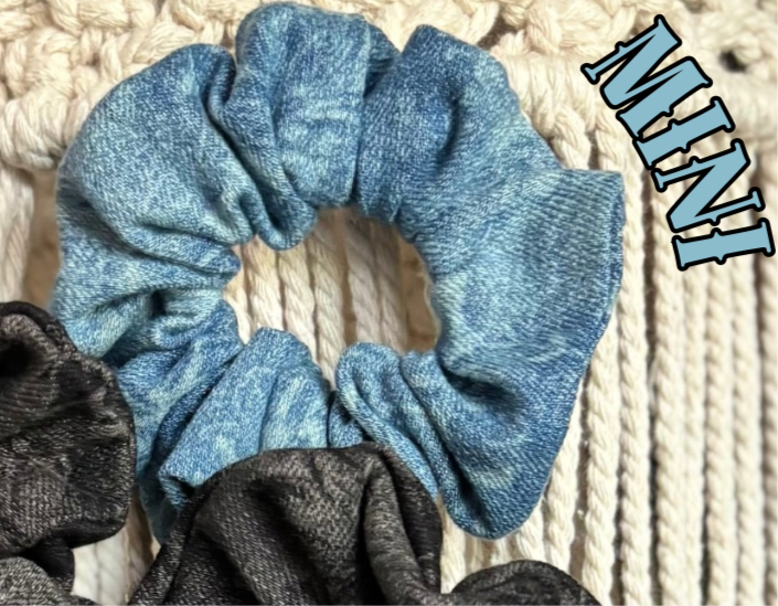 The Clover Scrunchie